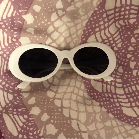 Accessories - clout goggles